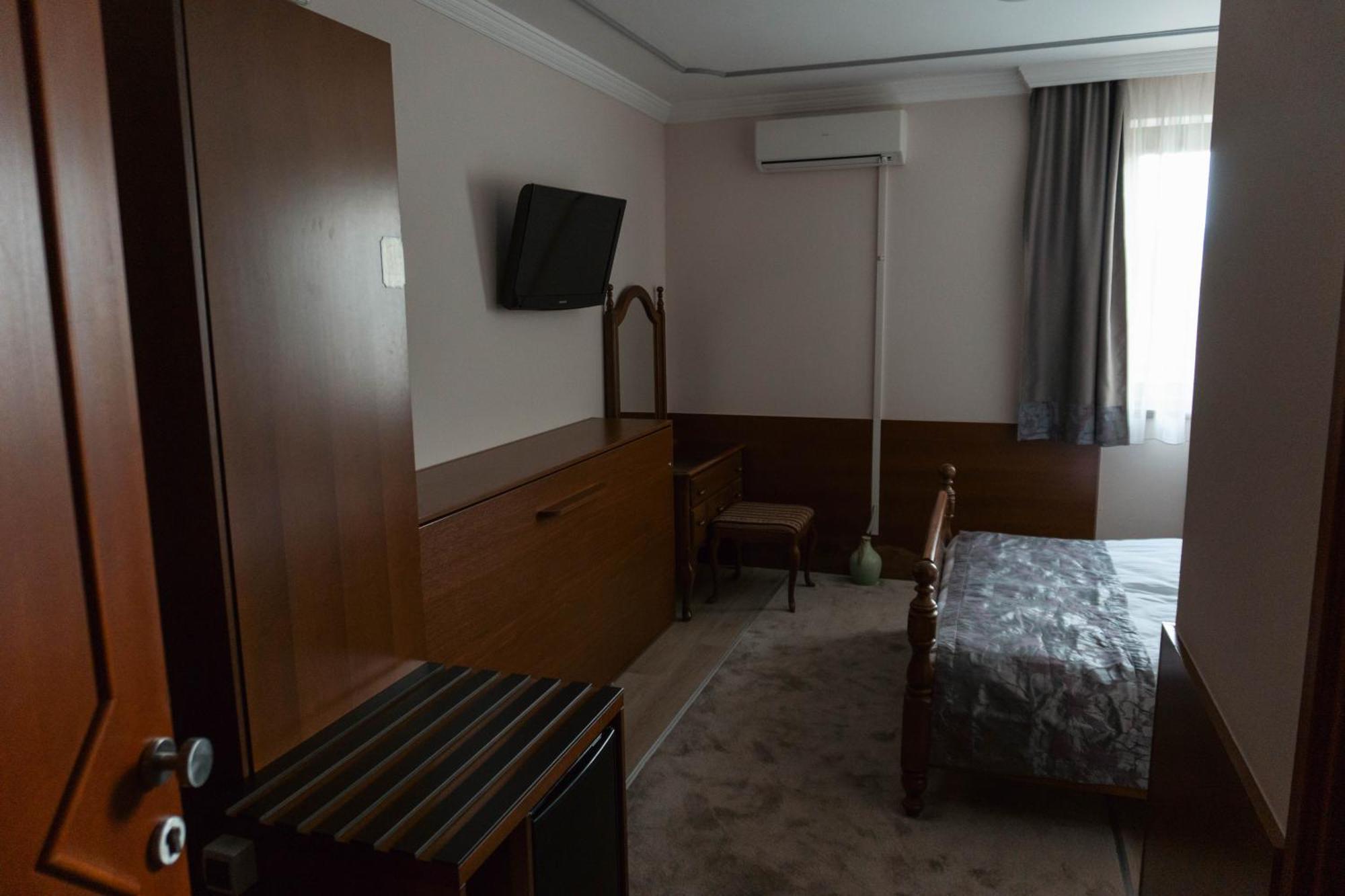 Hotel Bosna 1 Ilidza Exterior photo